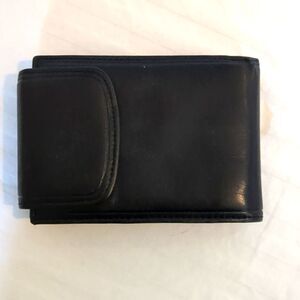 Burton Velvet Touch Cow Hide Fold over Compact leather wallet Key Slot